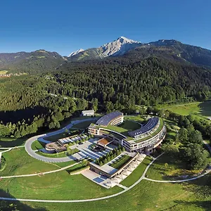 Курортный комплекс Kempinski *****