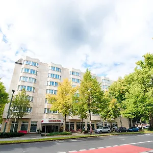 Отель Leonardo Center ****