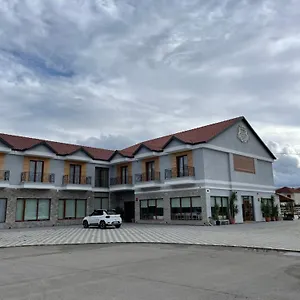 *** Hotel House Of Horses Shtepia E Kuajve Albanie