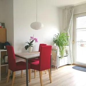  Appartamento Quiet City-apt, 4min City-center, 18min Fair Nuernberg!!! Germania